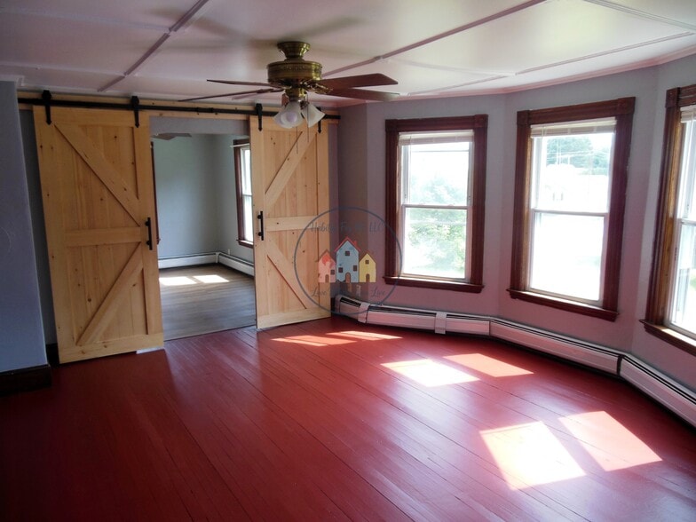 Living Room - 20 Drummond Ave