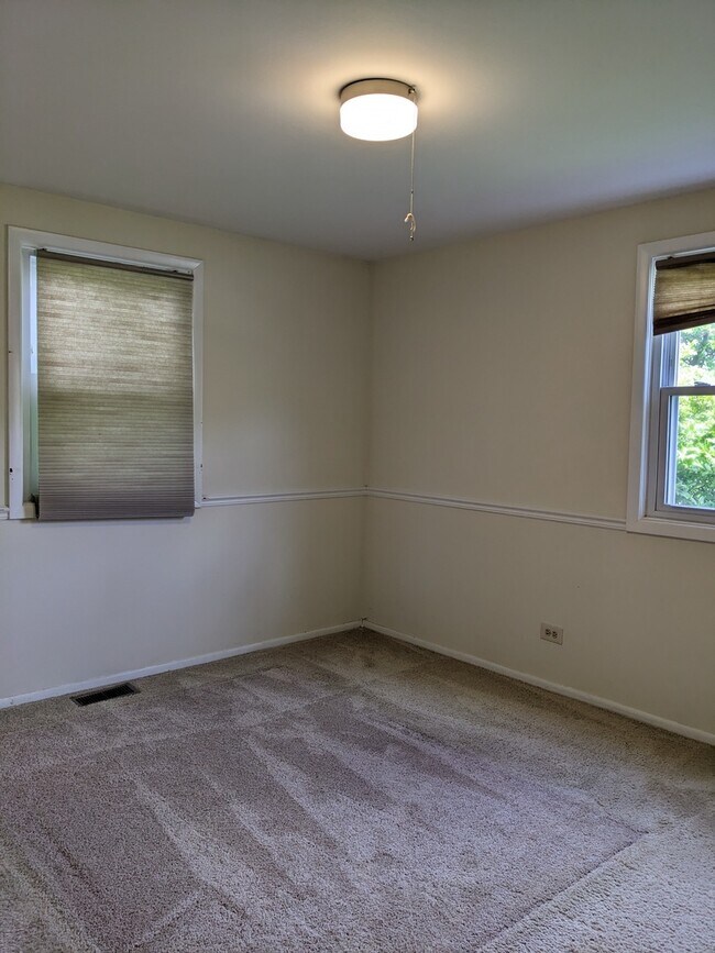 Building Photo - 508 Bristol Ln