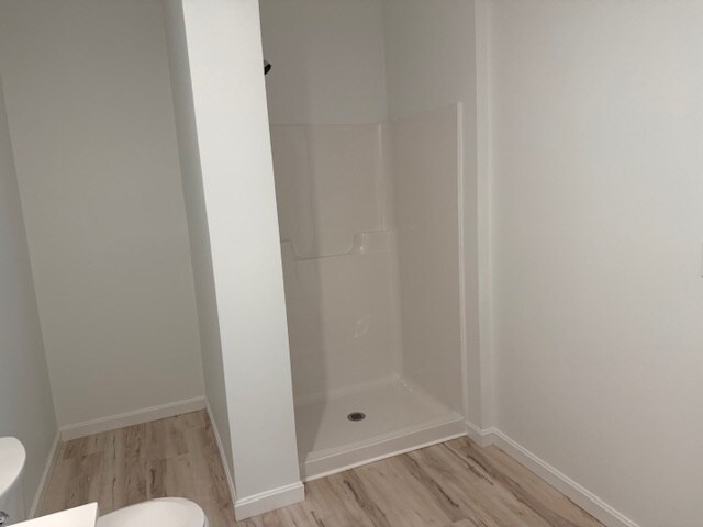 Building Photo - 64 Pine St