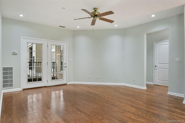 Building Photo - 410 Westchester Ave