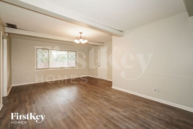 Building Photo - 7943 Singleton St