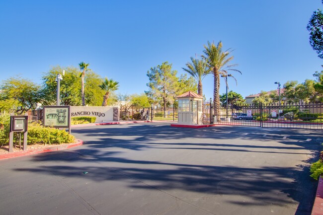 Building Photo - 7885 W Flamingo Rd