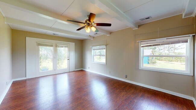 Building Photo - 108 Hawkins Creek Ln