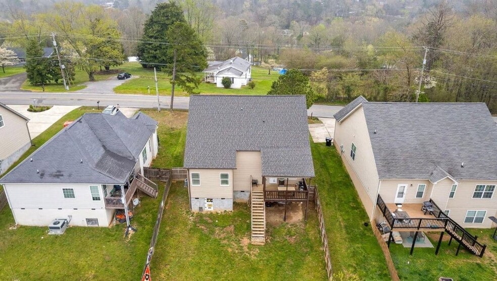 Building Photo - 8492 Standifer Gap Rd