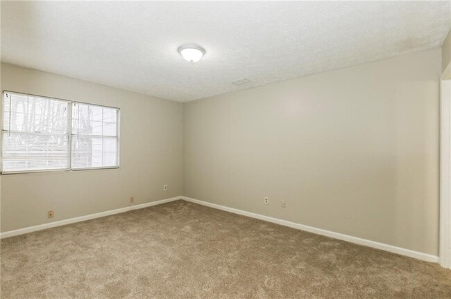 Building Photo - 5426 Glen Haven Dr