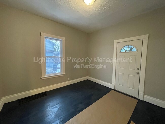 Building Photo - 1702 Reed St