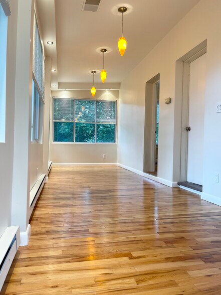 Building Photo - 20 Boylston St