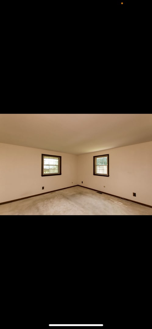 Building Photo - Welcome home to this 4-bedroom home in Kettering