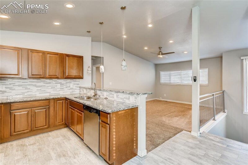 Building Photo - 3108 Moonbeam Cir S