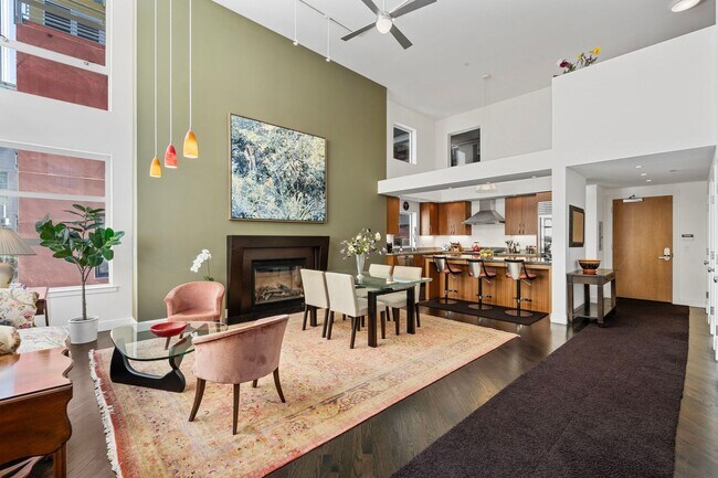 Building Photo - Large Updated SoMa Apartment!
