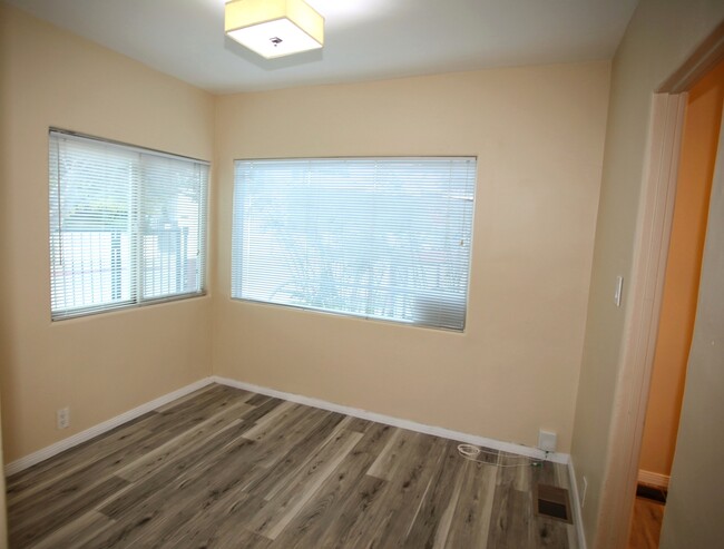 Bedroom - 2601 Silver Lake Blvd