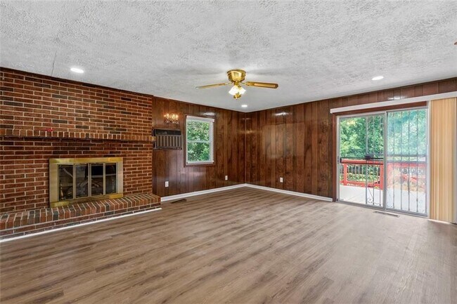 Building Photo - 3769 Amber Rd NW