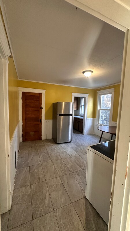 Building Photo - 84 Elmwood Ave