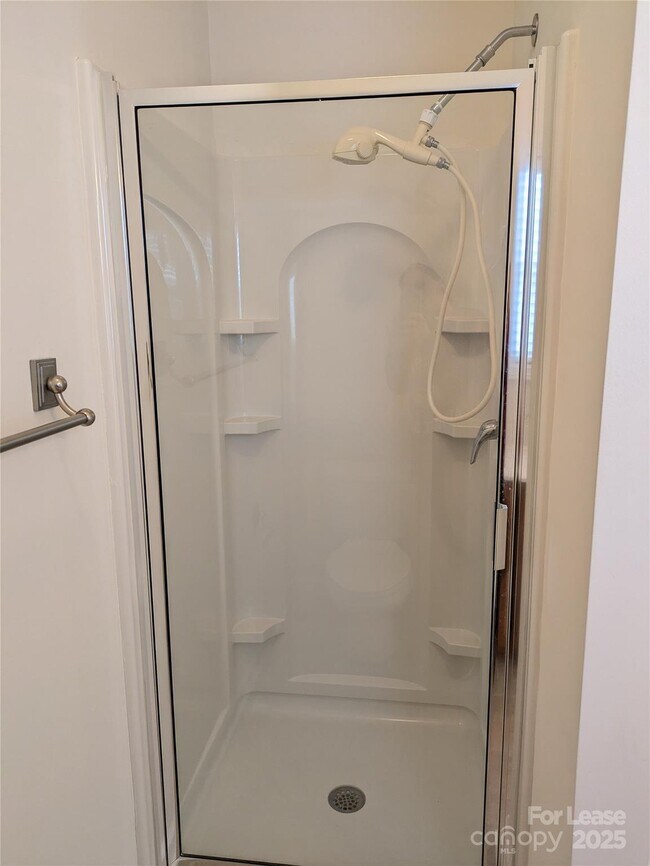 Building Photo - 103 Chawton Ln