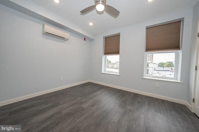 Building Photo - 202 W Susquehanna Ave