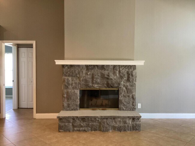 Building Photo - 1851 Oak Berry Cir