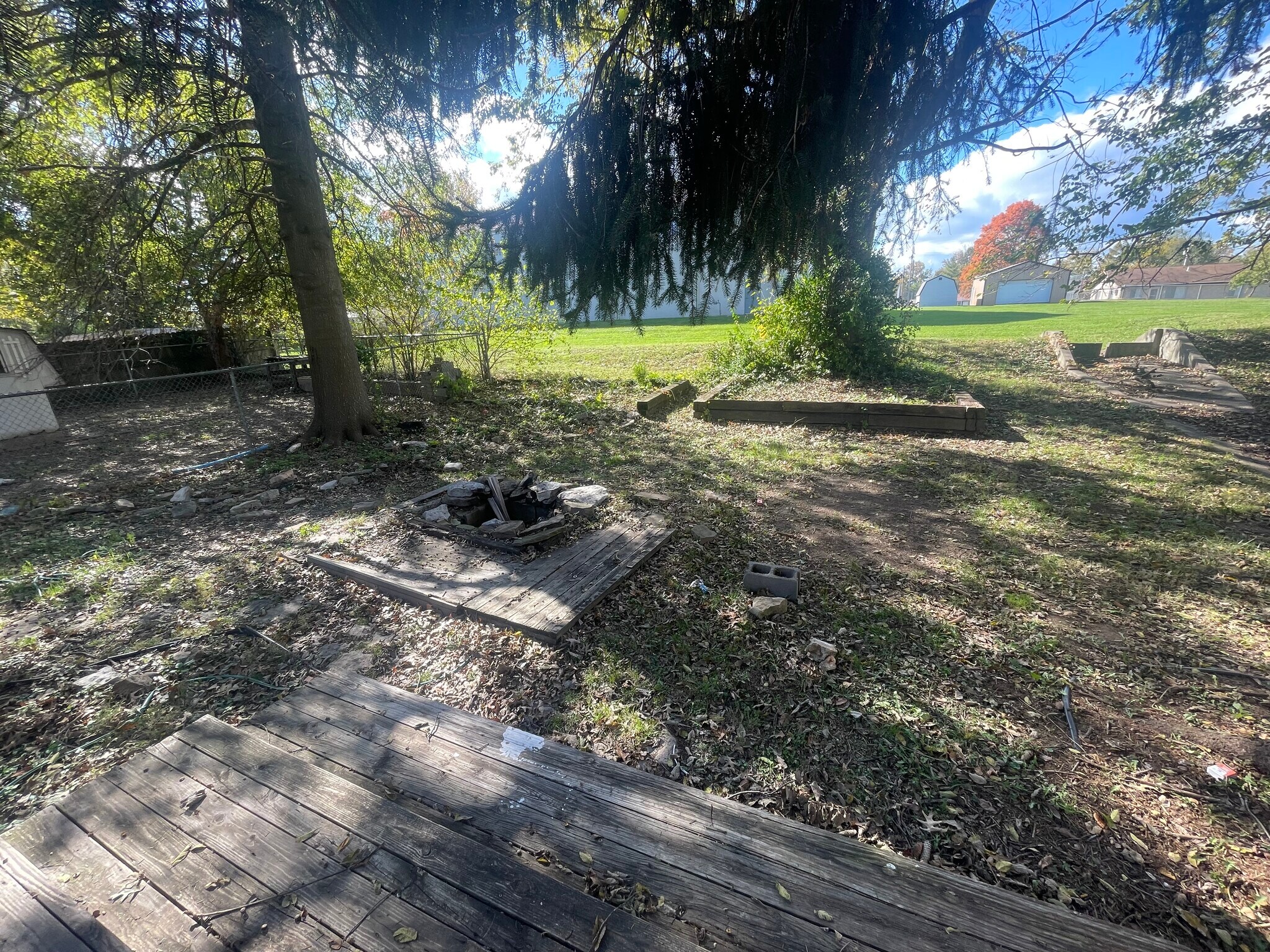 Building Photo - 317 S Market St