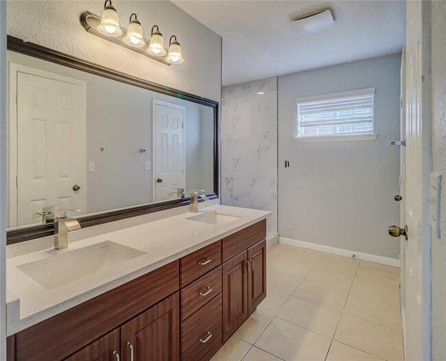Building Photo - 6265 Ashbury Palms Dr