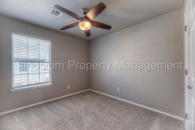 Building Photo - For Lease | Jenks | Available Now!