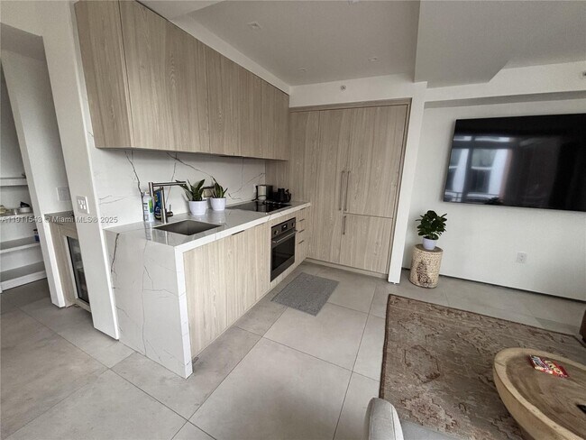 Building Photo - 2801 Florida Ave