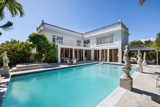 Building Photo - 1048 S Ocean Blvd