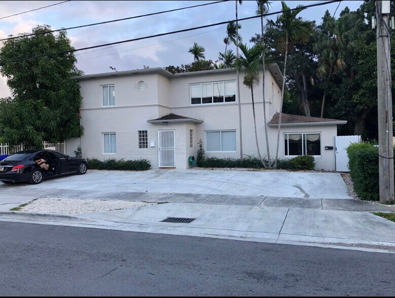 Building Photo - 2520 SW 3rd St