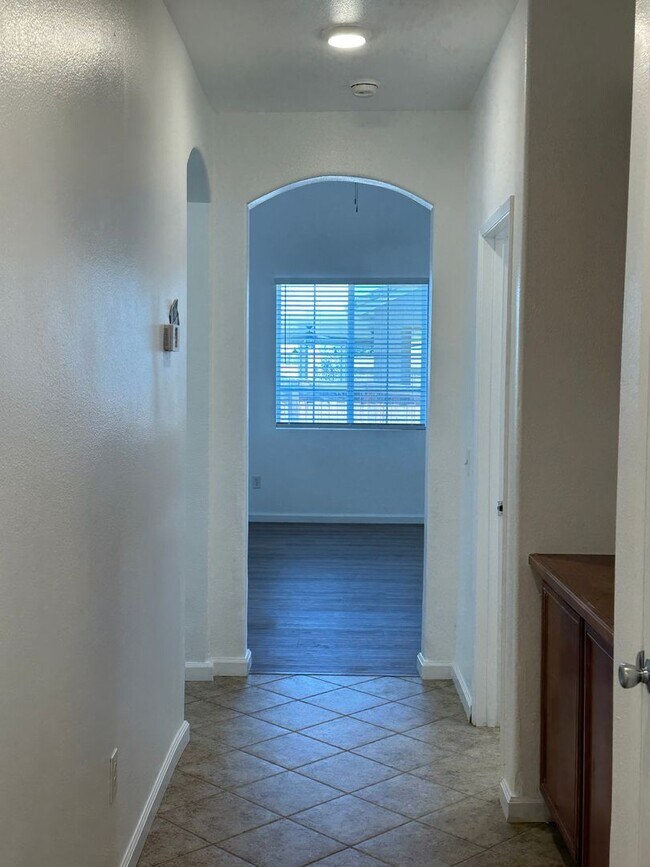 Building Photo - Spacious 4-Bedroom Home with Office, 3 Full Baths, and Modern Amenities