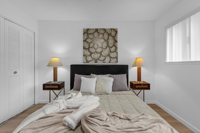 Building Photo - 72682 Thrush Rd