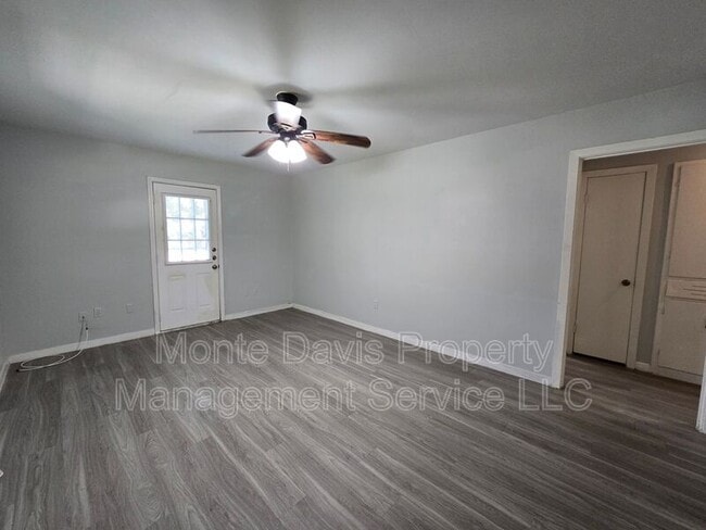 Building Photo - 4708 Red River St