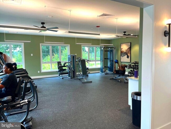 Building Photo - 7616 Johnnycake Rd