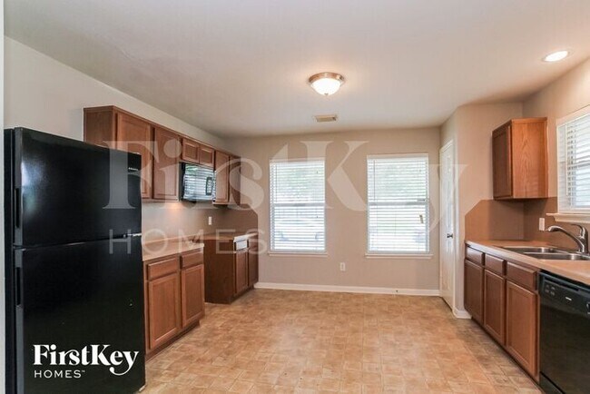 Building Photo - 21610 Dawn Timbers Ct