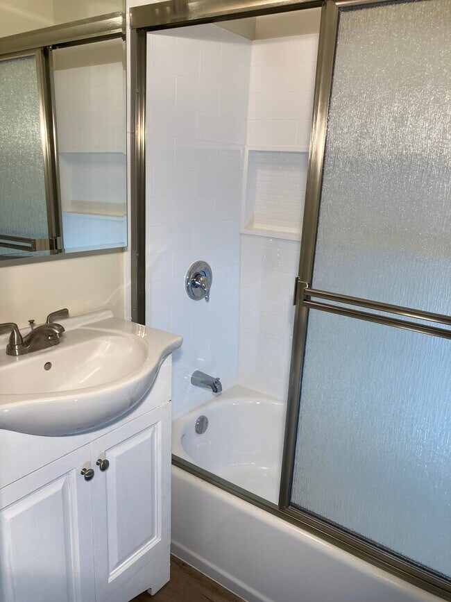 Building Photo - 909 S 2nd St