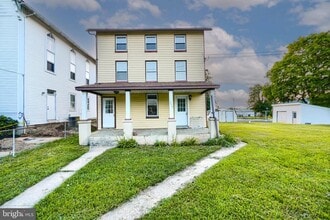 Building Photo - 359 Old Bayview Rd