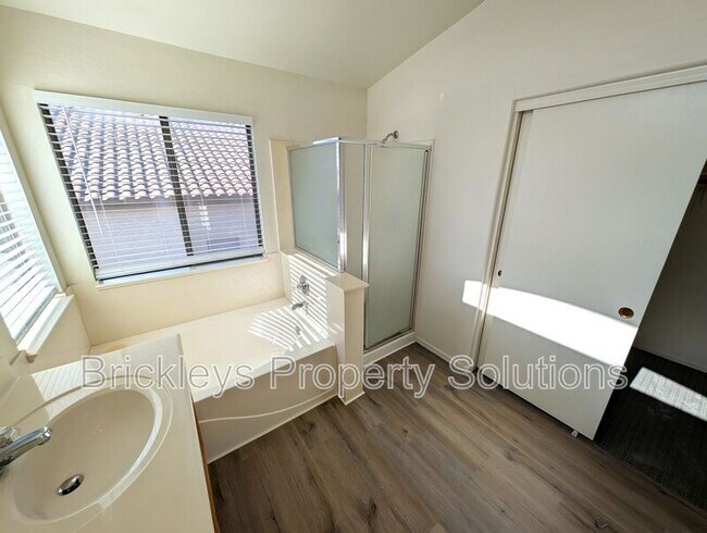 Building Photo - 3393 E Wyatt Way