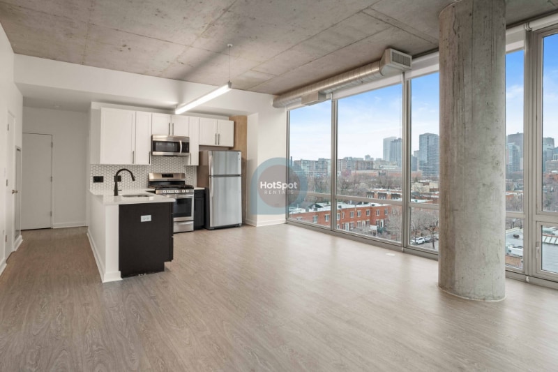 Building Photo - 1409 S State St