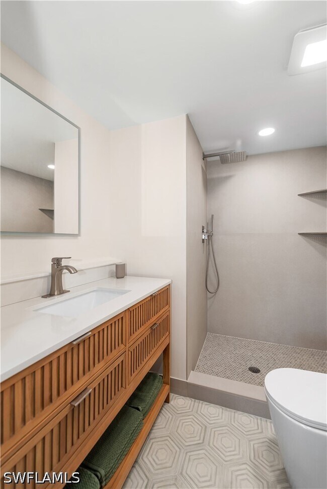 Building Photo - 501 Forest Lakes Blvd