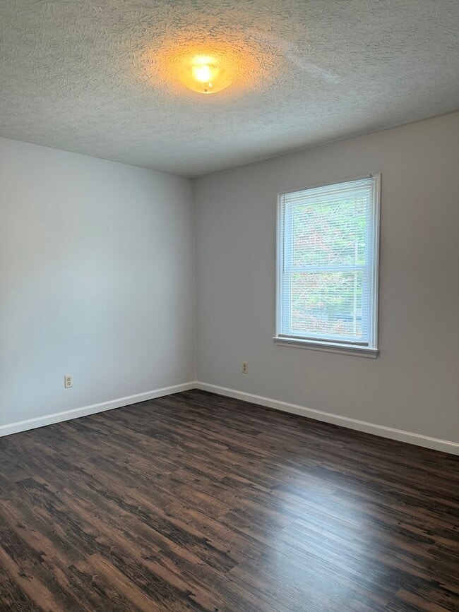 Building Photo - 3505 W Festive Dr