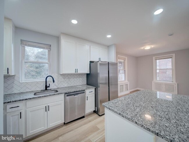 Building Photo - 4308 Alabama Ave SE