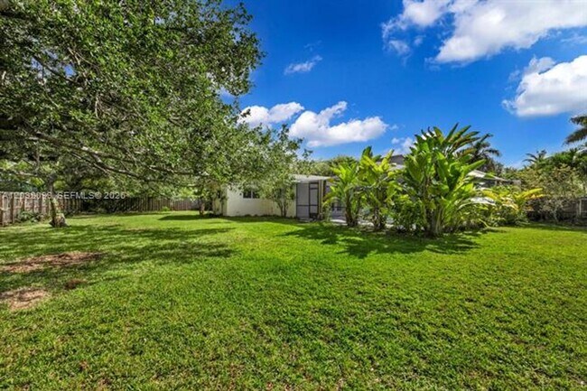 Building Photo - 13720 SW 74th Ct