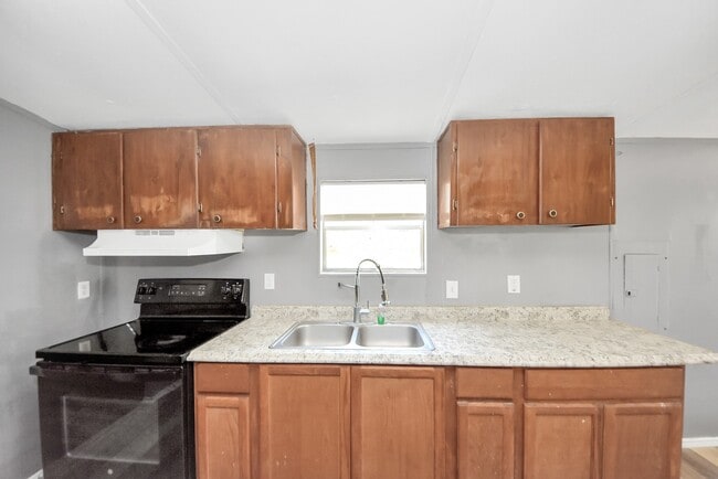Building Photo - 14009 Rustic Ln