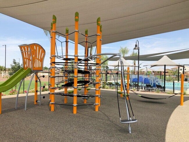 Building Photo - 13300 N 141st Ln