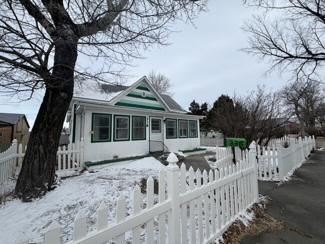 Building Photo - 338 N 2nd St