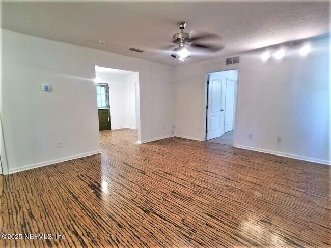 Building Photo - 9073 2nd Ave