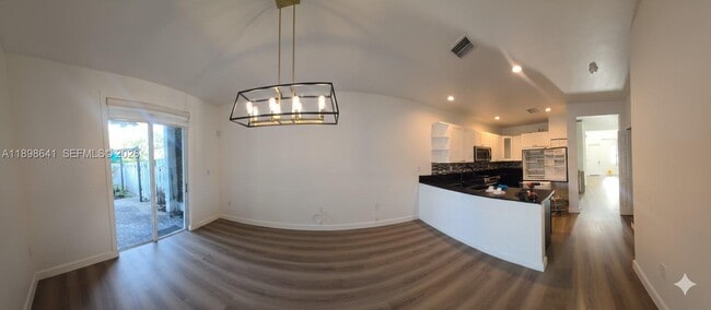 Building Photo - 7406 NW 108th Path