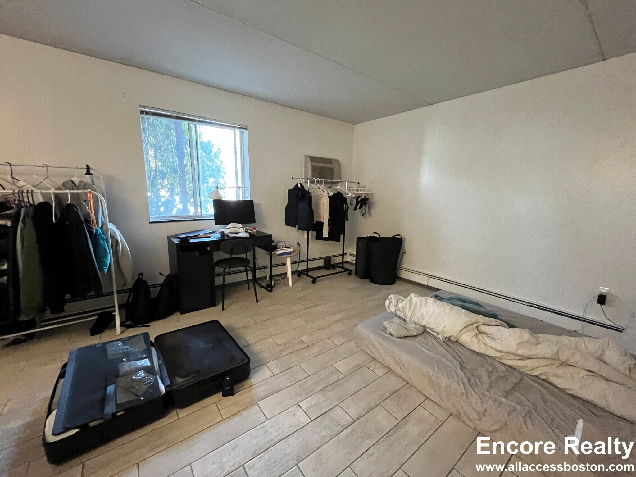 Building Photo - 80 Gardner St