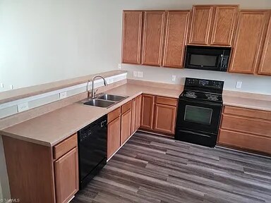 Building Photo - 5580 Farm House Trail