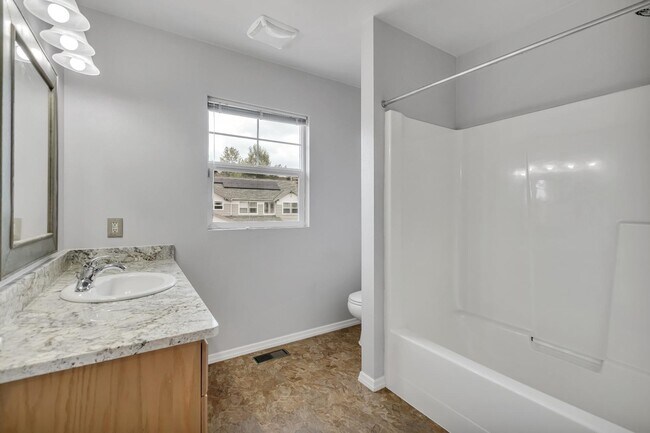 Building Photo - 6426 62nd St Ct W