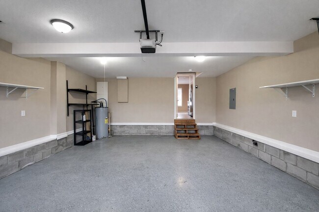 Building Photo - Brick Beauty with Bonus Space Galore!