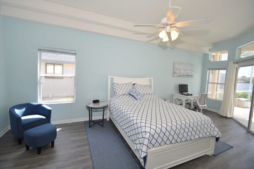 Building Photo - 16 Cedarwood Ct