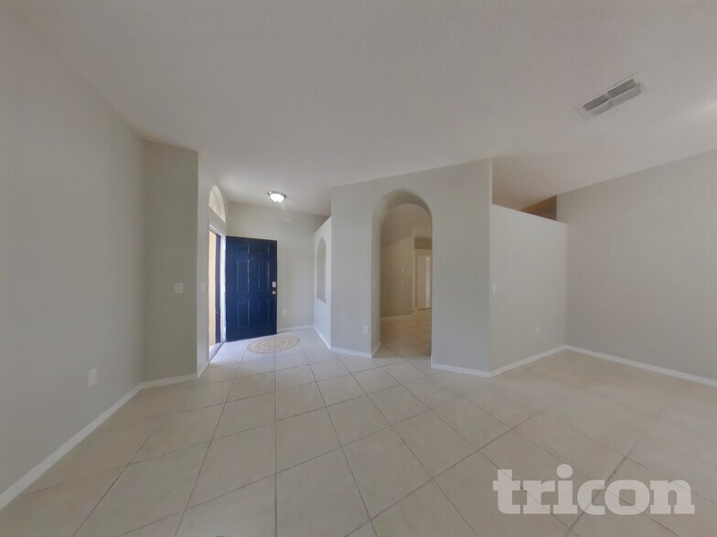 Building Photo - 3851 Andover Cay Blvd